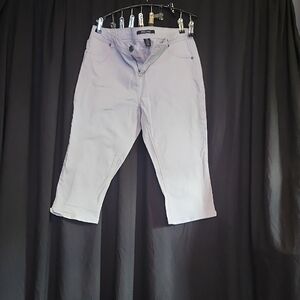 Capris jeans. Roz And Ali